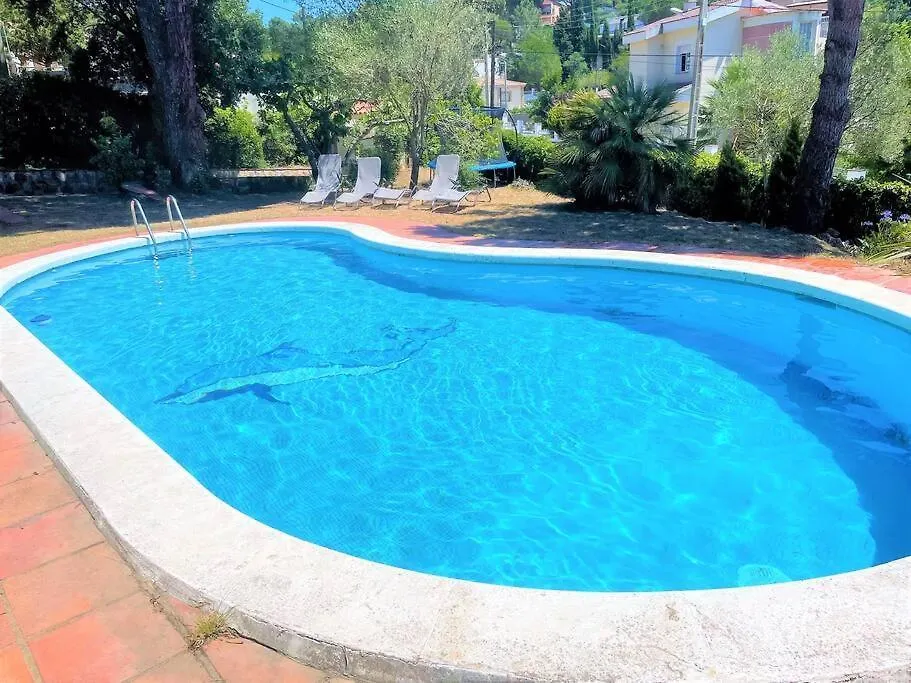 Villa Camelia: 12-Person Gran Villa with Pool and Kids' Treehouse Vidreres