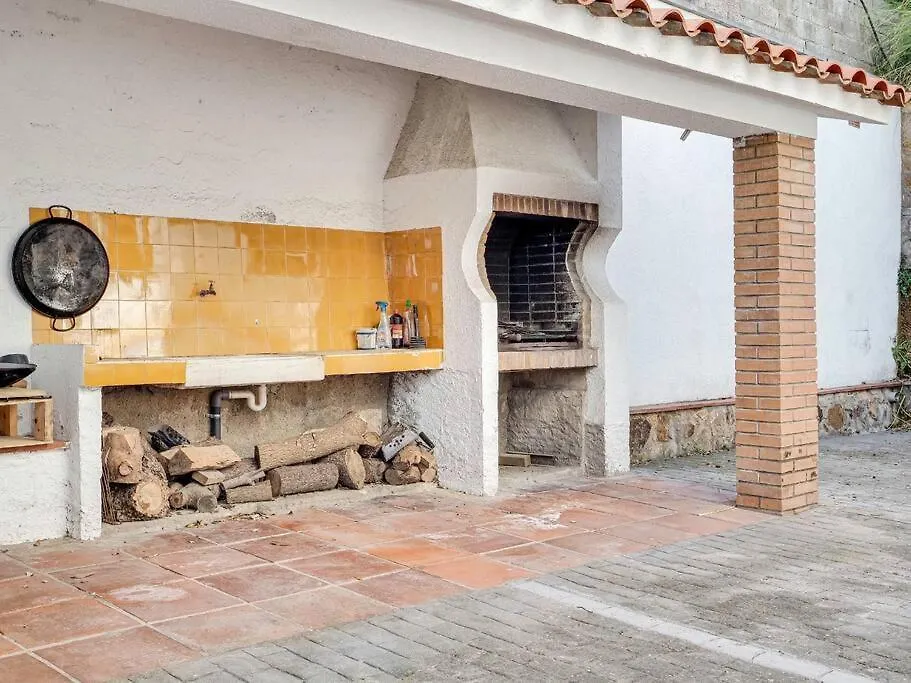 Villa Camelia: 12-Person Gran Villa with Pool and Kids' Treehouse Vidreres Spain