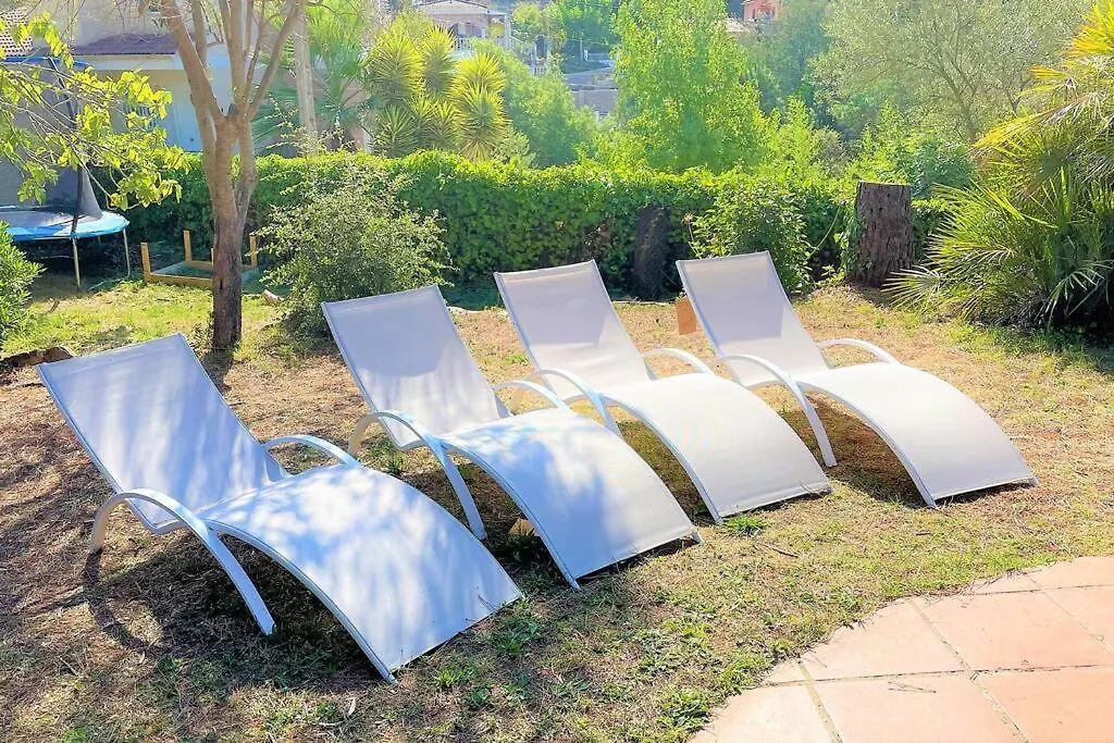 Villa Camelia: 12-Person Gran Villa with Pool and Kids' Treehouse Vidreres