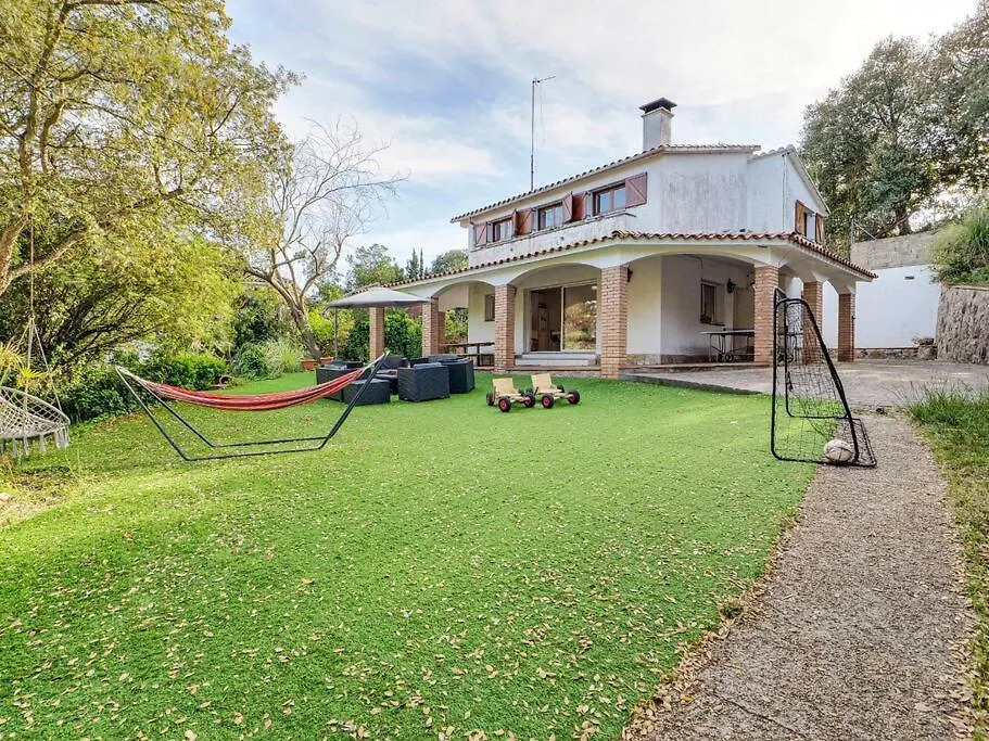 Villa Camelia: 12-Person Gran Villa with Pool and Kids' Treehouse Vidreres Spain