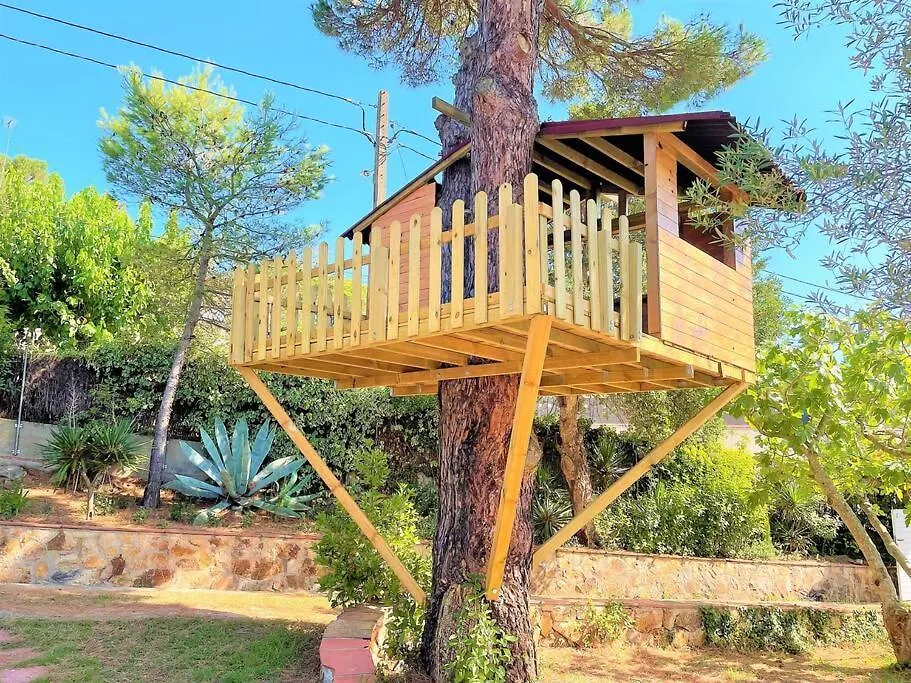 Villa Camelia: 12-Person Gran Villa with Pool and Kids' Treehouse Vidreres Spain